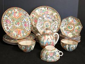 LR - Vintage Chinese Famille Rose Medallion Dinnerware Teaset