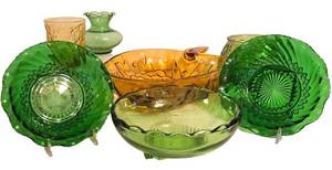 BR1 - Selection of Retro Marigold and Green Colored Glassware