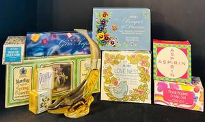 DR - Vintage Avon, Yardley & Prestige Soap and Cologne Mixed Lot