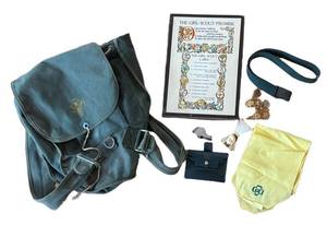 MB - Vintage Girl Scout Memorabilia Lot - Backpack, Poster, Pins, Belt, and More