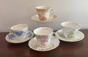 MB - Colclough Tea Cups & Saucers - Vintage English China