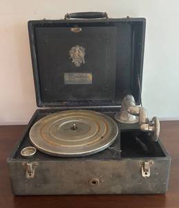MB - Vintage Swanson Consolidated Talking Machine Co Phonograph