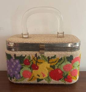 MB - Vintage Julius Resnick Needlepoint Handbag  JR Florida Needlepoint Box Bag