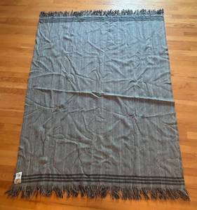 ULR - Vintage Amana Blanket