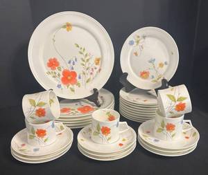 MB - Mikasa Just Flowers Bone China Dinnerware