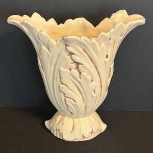 MB - Vintage Red Wing Art Deco Vase