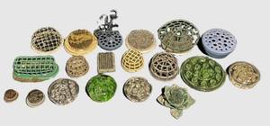 BS - Assorted Vintage Floral Frogs (Lot of 16)