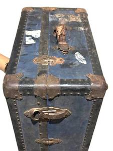 BS - Vintage Luggage Style Trunk