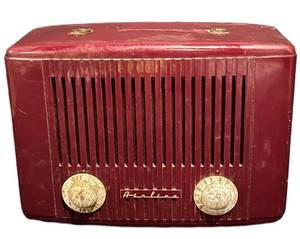 BS - Vintage Airline Radio Powers on