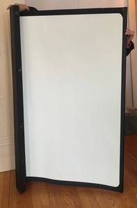 MB - Vintage Projection Screen