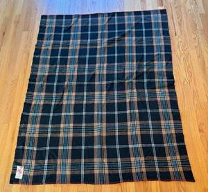 ULR - Vintage Plaid Wool-Blend Blanket by Astor