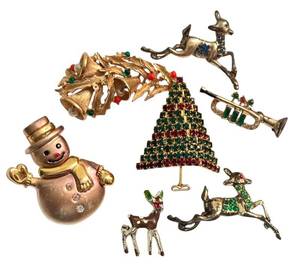 Christmas Brooch Pin Assortment (Lot of 7)