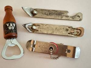 MBR - Vintage Hamms, Pabst Blue Ribbon & Vat 69 Beer Bottle Openers 4-Piece Mixed Lot