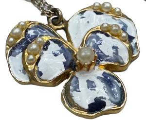 Vintage Gold-Tone Plated Floral Necklace 16 Chain