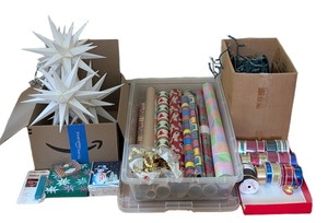 ML - Christmas Decor, Gift Wrap, Ribbon & Lights Mixed Lot