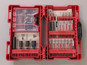 G - Milwaukee Drill Bit Set