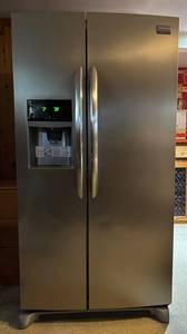 LL - Frigidaire Gallery Fghc2331pfaa Side-by-Side Refrigerator