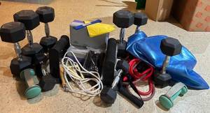 LL - Beachbody & YogaBall Exercise Mixed Lot With Dumbbells, Bands & Ball