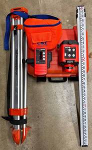 TR - LaserMark Cts Rotary Laser Level Kit Ld-400 With Staff, Detector & Case