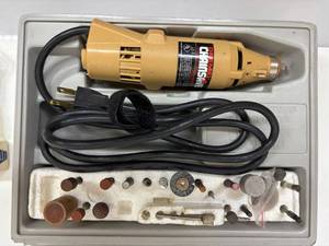 TR - Dremel Moto-Tool Kit With Case & Accessories