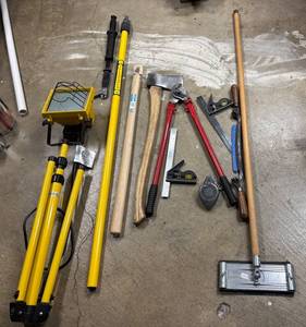 TR - Garage Tool Mixed Lot - Work Lights, Axe, Loppers, Levels & Squeegee