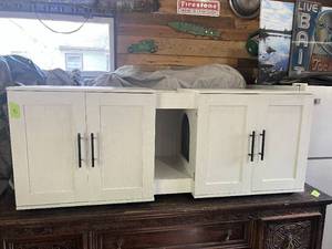 White Entertainment Center 55 inches wide, 18 inches deep, 22 inches tall