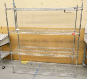Wire shelving unit