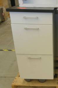 Two heavy steel rolling 3 drawer cabinets 19x24x34 see Description