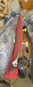 Rubber squeegee assembly for scrubber