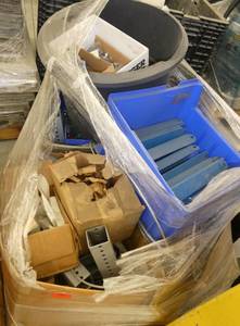 Pallet of hardware, leg supports, adjustable column feet, cable