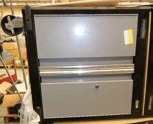 Performax rolling tool chest 24x18x32