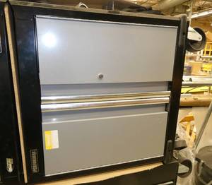 Performax rolling tool chest 24x18x32