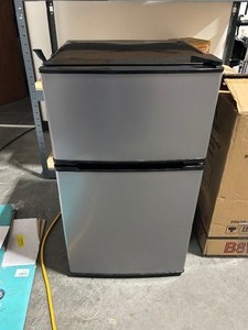3.2 Cubic Foot RefrigeratorFreezer