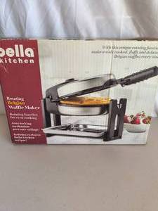 Rotating Belgian Waffle Maker