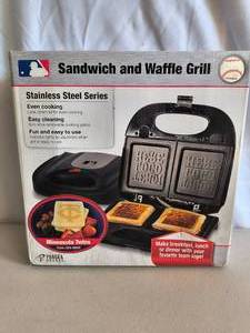MN Twins Sandwich & Waffle Grill