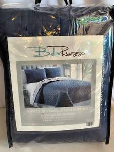 Queen Size - 3 piece reversible coverlet set