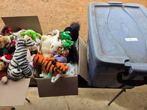 Lot of Bennie Babies Stuffed Animals