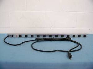 TRIPP-LITE PS3612 12-Outlet Vertical Power Strip