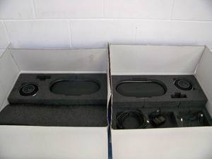 (2) Yamaha YVC-1000 Unified Communications Microphone and Speaker Systems