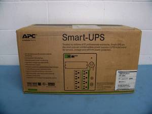 APC SMT1000C Smart-UPS (Uninterruptible Power Supply) - NEW IN BOX