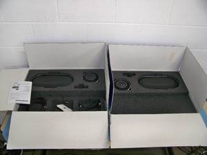 (2) Yamaha YVC-1000 Unified Communications Microphone and Speaker Systems