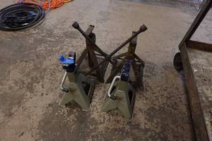 Jack Stands and 4-Way