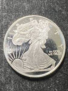 HALF TROY OZ .999 FINE SILVER AMERICAN EAGLE ROUND