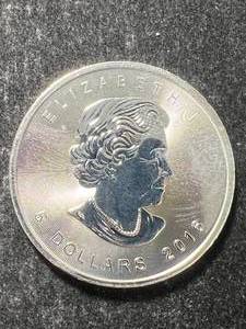 2016 CANADIAN MAPLE LEAF 1 TROY OZ .9999 FINE SILVER