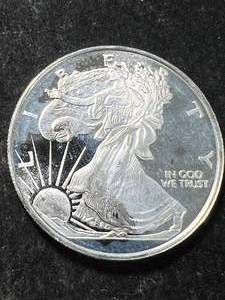 HALF TROY OZ .999 FINE SILVER AMERICAN EAGLE ROUND