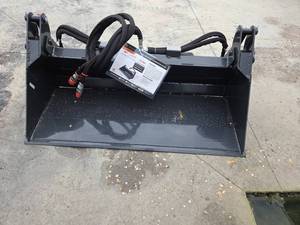Mini Skid 4-in-1 Bucket - NEW