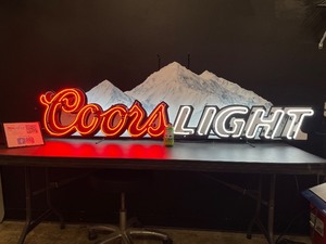 Coors Light mountain, 6, NOS