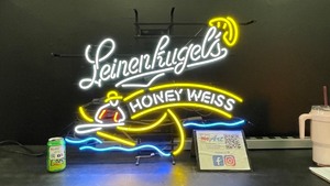 Leinies Honeyweiss neon sign, canoe