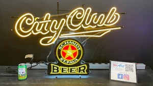 Schmidts City Club neon sign, great condition