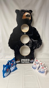 LaBatt Blue Feed the Bear bean bag toss  corn hole game